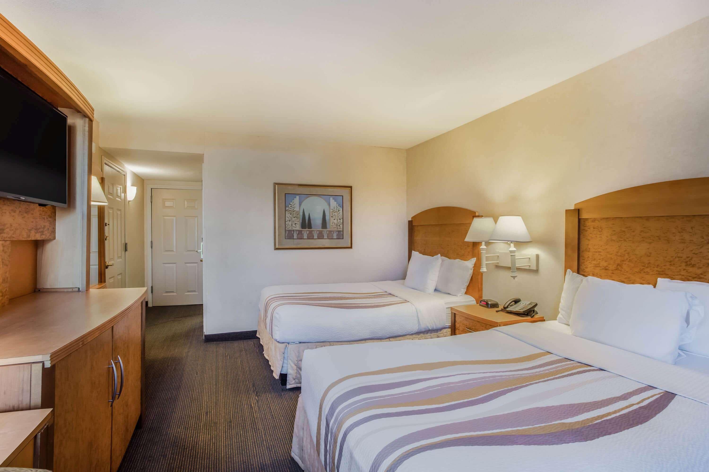 La Quinta By Wyndham Islip - Macarthur Airport Bohemia Exterior photo
