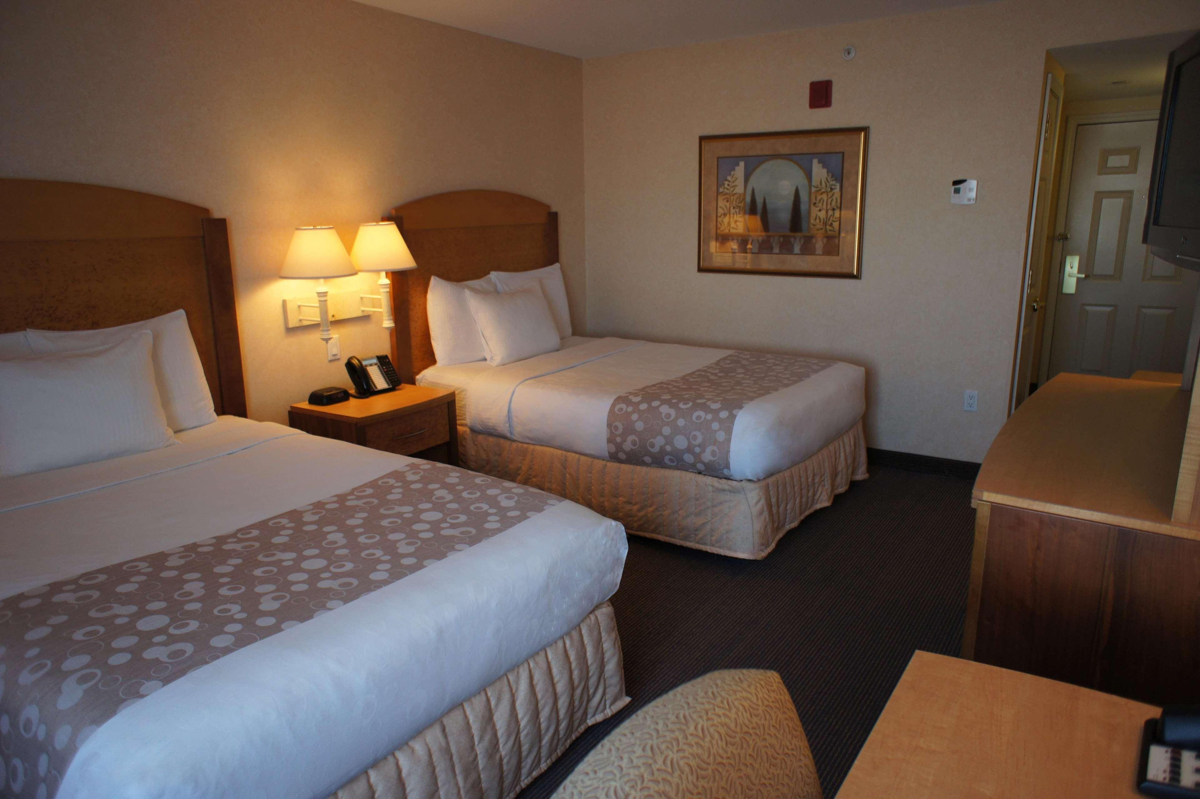 La Quinta By Wyndham Islip - Macarthur Airport Bohemia Exterior photo
