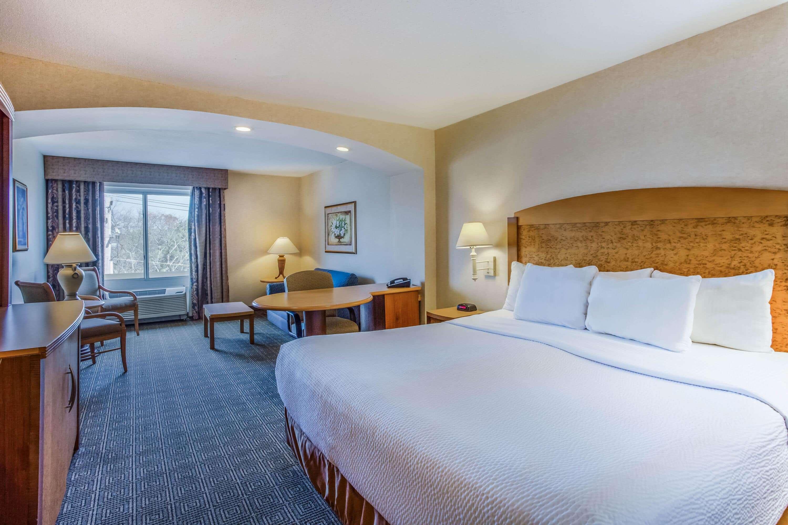 La Quinta By Wyndham Islip - Macarthur Airport Bohemia Exterior photo