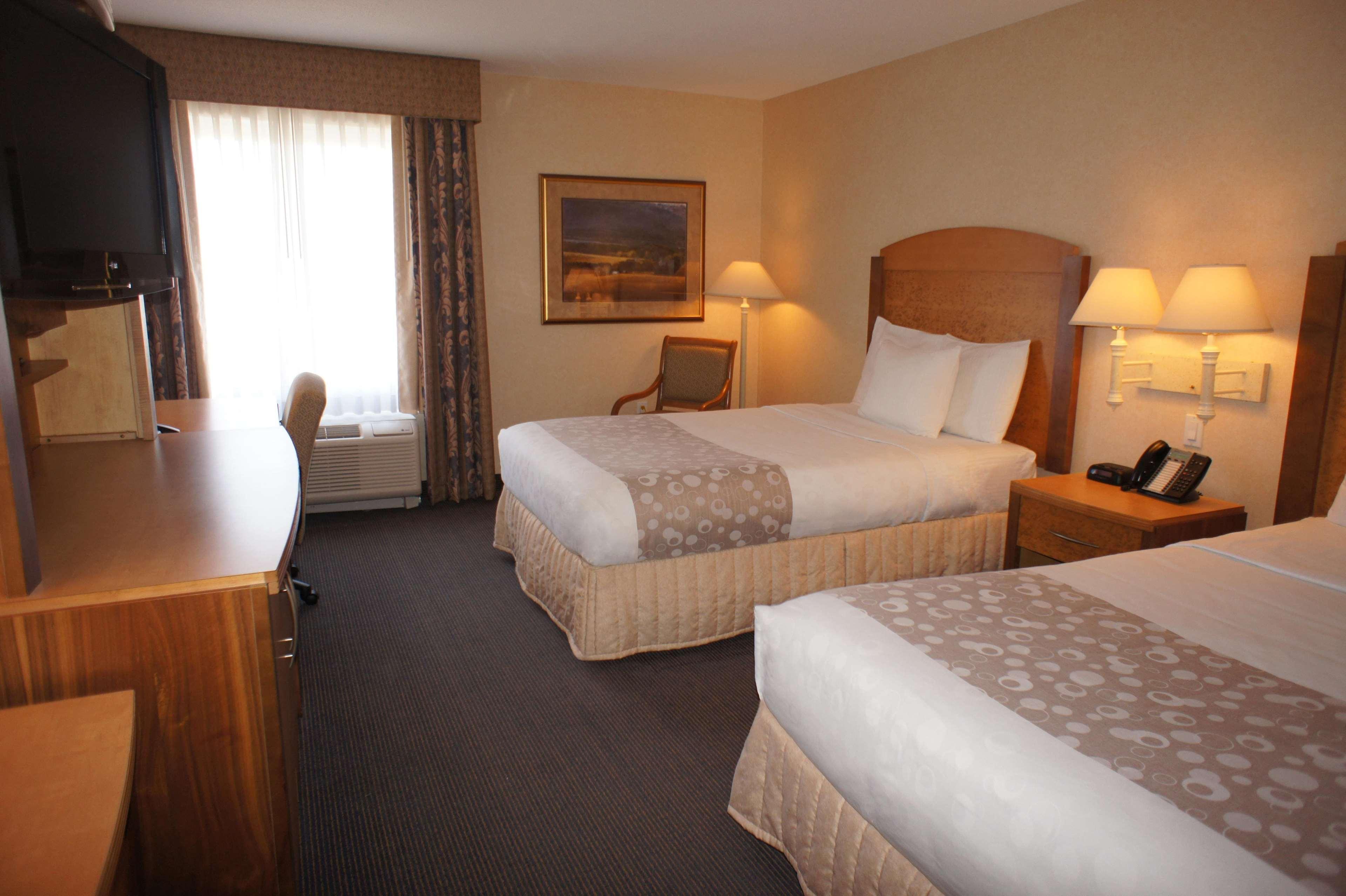 La Quinta By Wyndham Islip - Macarthur Airport Bohemia Exterior photo