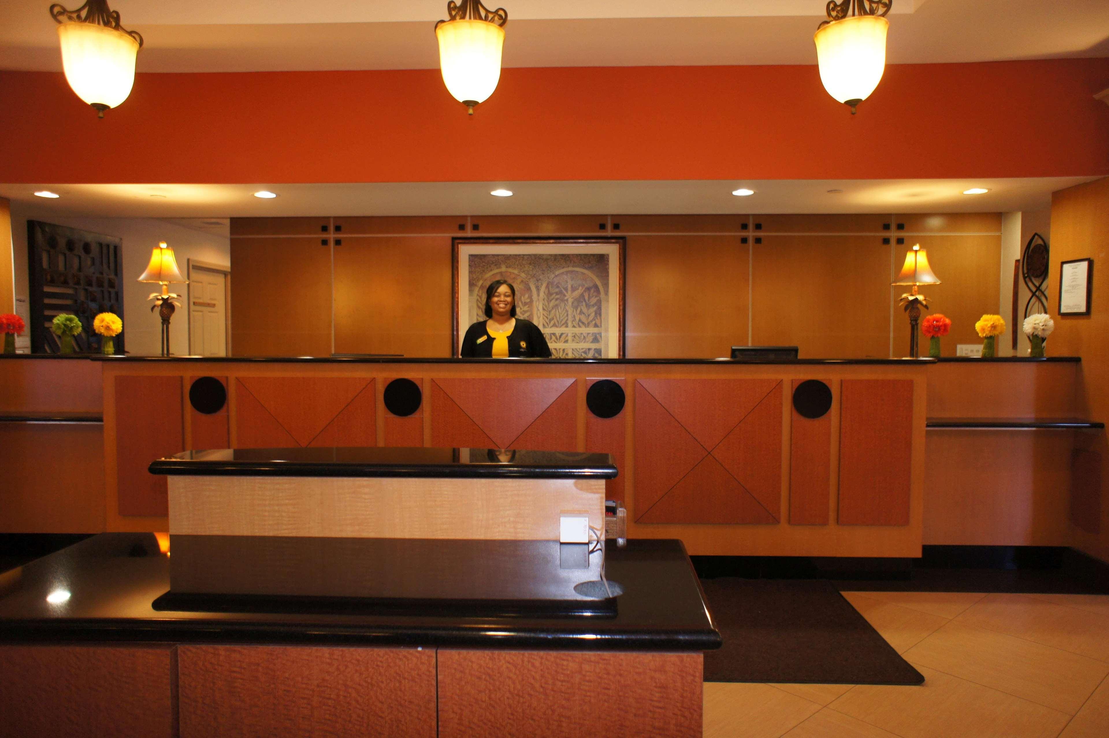 La Quinta By Wyndham Islip - Macarthur Airport Bohemia Exterior photo