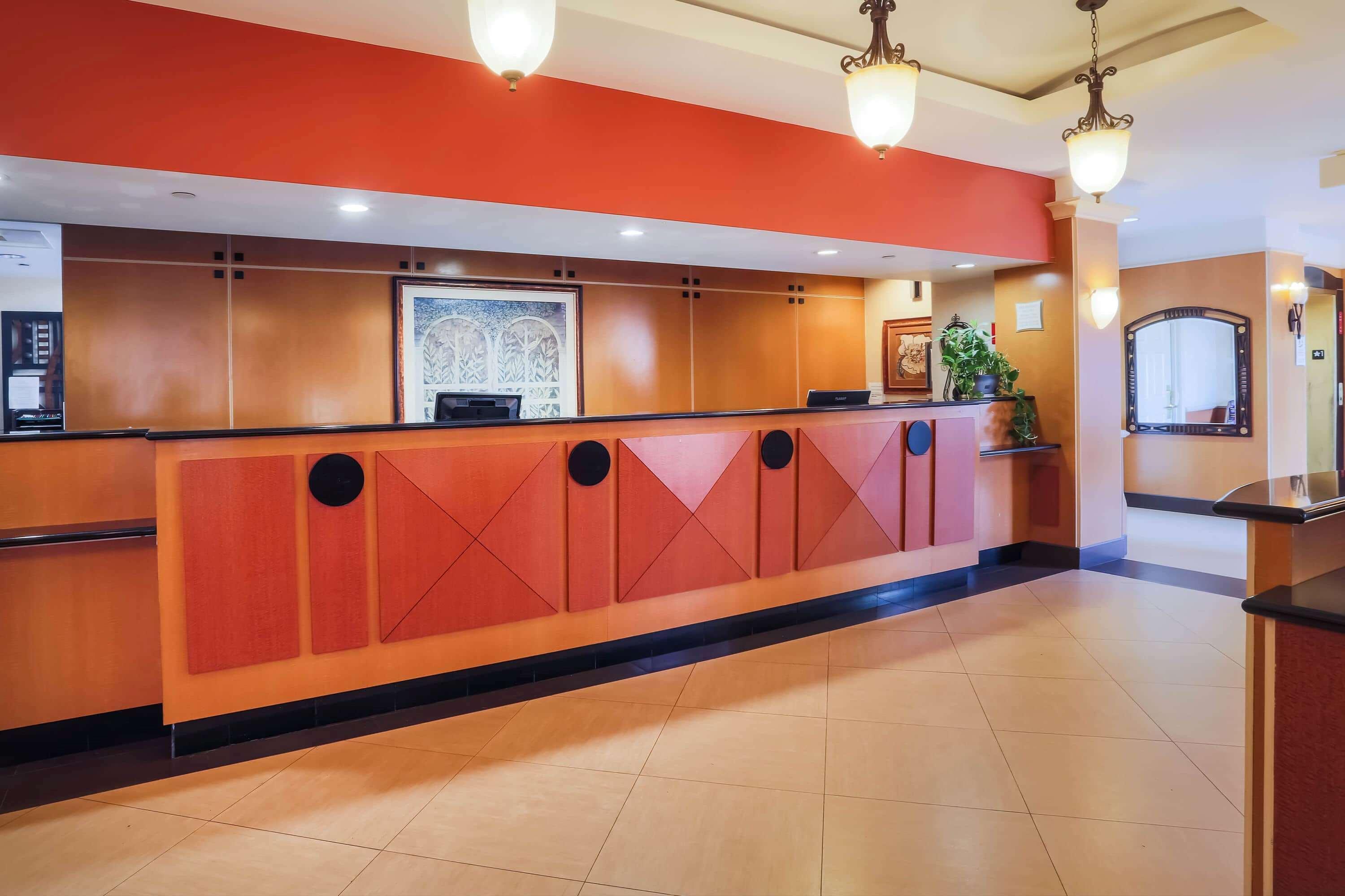 La Quinta By Wyndham Islip - Macarthur Airport Bohemia Exterior photo