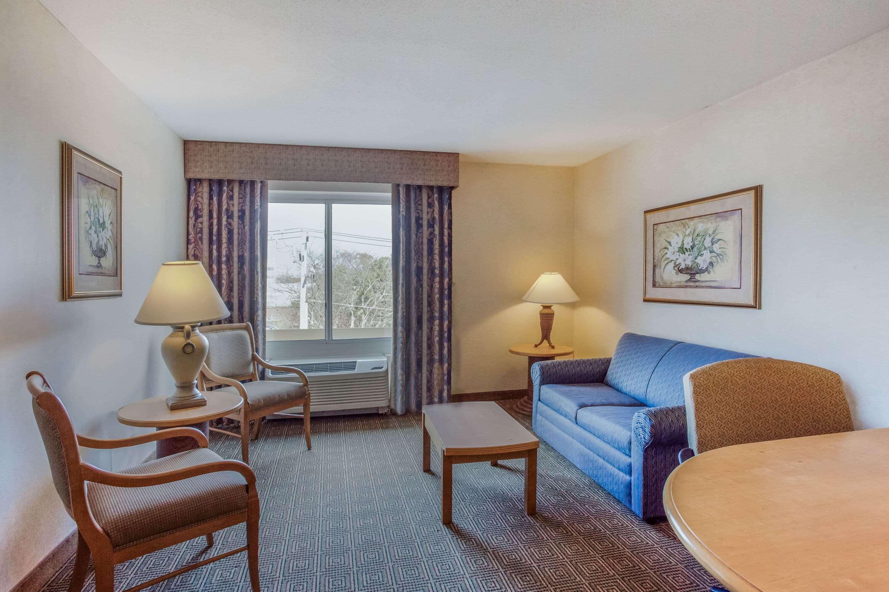 La Quinta By Wyndham Islip - Macarthur Airport Bohemia Exterior photo